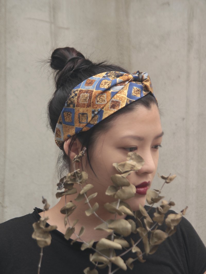 【畫廊系列】克林姆之吻 限量 日本燙金布 手工十字鬆緊髮帶 - 髮帶/髮箍 - 棉．麻 藍色