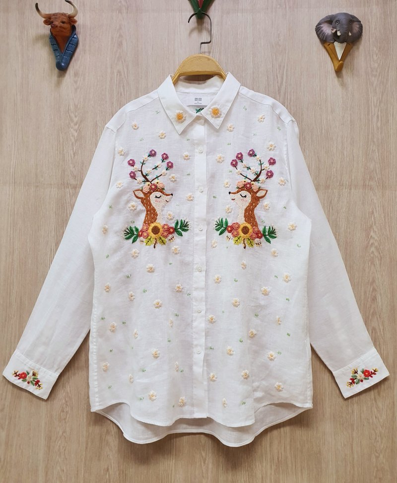 Hand Embroidery Shirt, Linen Fabric, Deer, Fox, Flower - Women's Shirts - Thread White