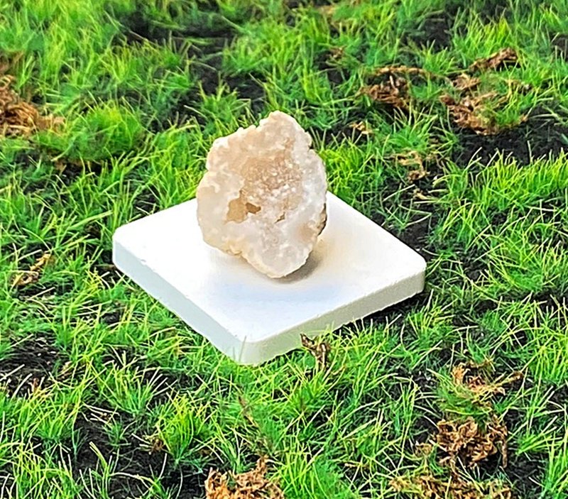 瑪瑙可愛開運招財樹白晶洞 能量水晶擺飾 招財聚財 療癒 快速出貨 - 擺飾/家飾品 - 水晶 多色