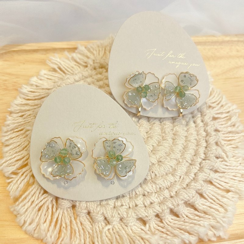 Gold leaf flower yellow and green style - Earrings & Clip-ons - Resin Green