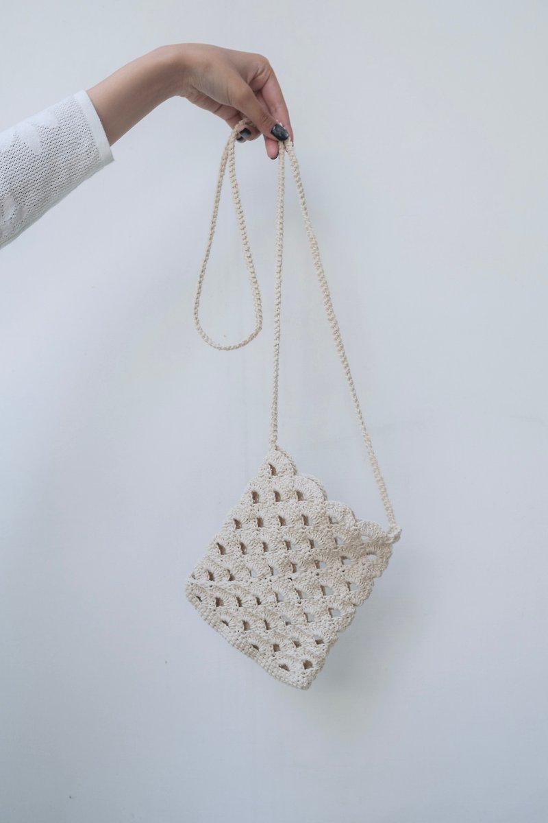 Crochet bag - กระเป๋าแมสเซนเจอร์ - ผ้าฝ้าย/ผ้าลินิน ขาว