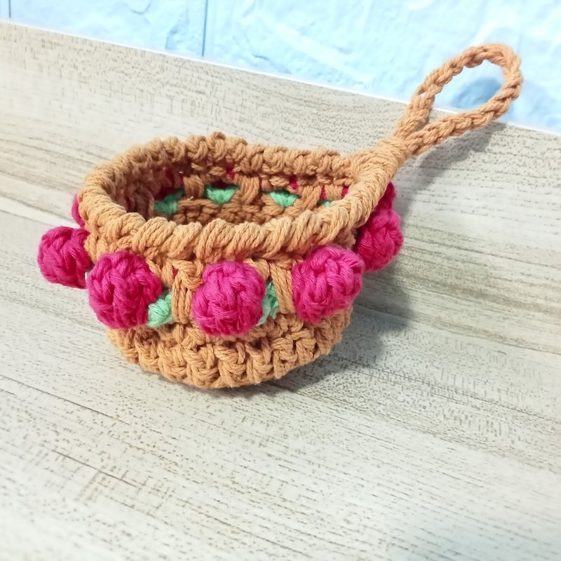 Crochet plant hanger, Crochet Baskets Handmade - Items for Display - Other Materials Brown