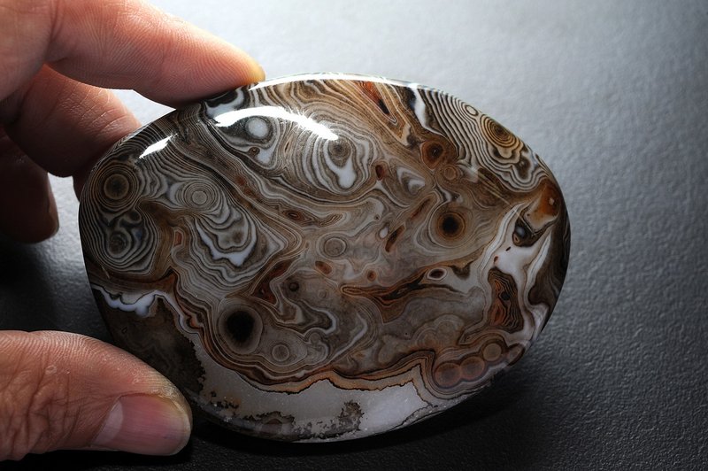 帶財眼高能量纏絲瑪瑙 靈修 招財 破煞 防小人 - 擺飾/家飾品 - 寶石 