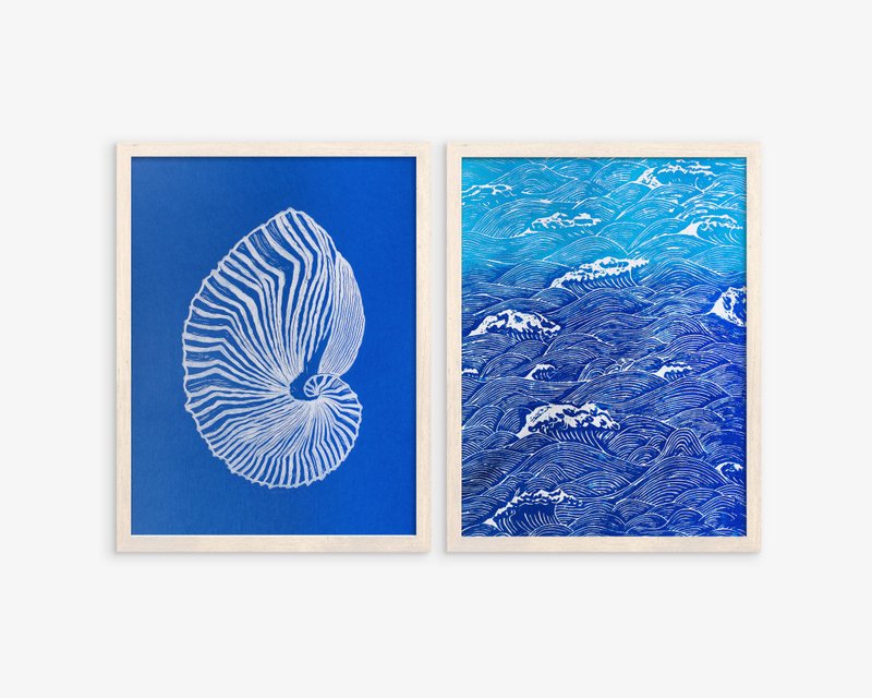 Gallery wall set of 2 Blue ocean waves and sea shell wall art Linocut print - โปสเตอร์ - กระดาษ สีน้ำเงิน