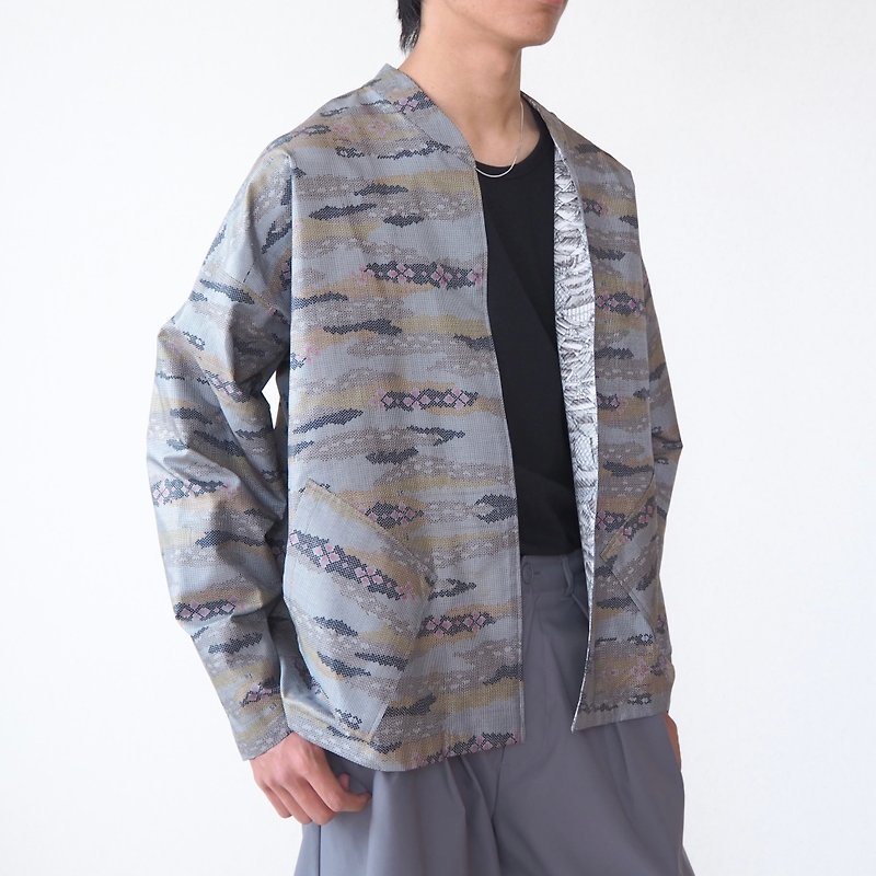 【日本製】exrtra long sleeve jacket, vintage Kimono jacket, Oshima Tsumugi - Men's Coats & Jackets - Silk Gray