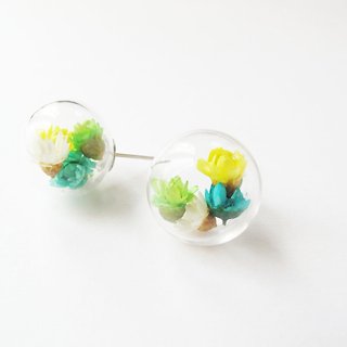 * Rosy Garden * Dried Daisies inside glass ball earrings