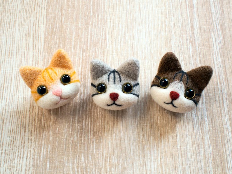 Wool felt kitten head charm - พวงกุญแจ - ขนแกะ หลากหลายสี
