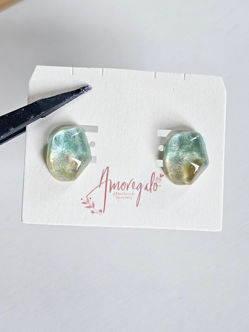 Lake green handmade UV glue earrings - Earrings & Clip-ons - Resin Green