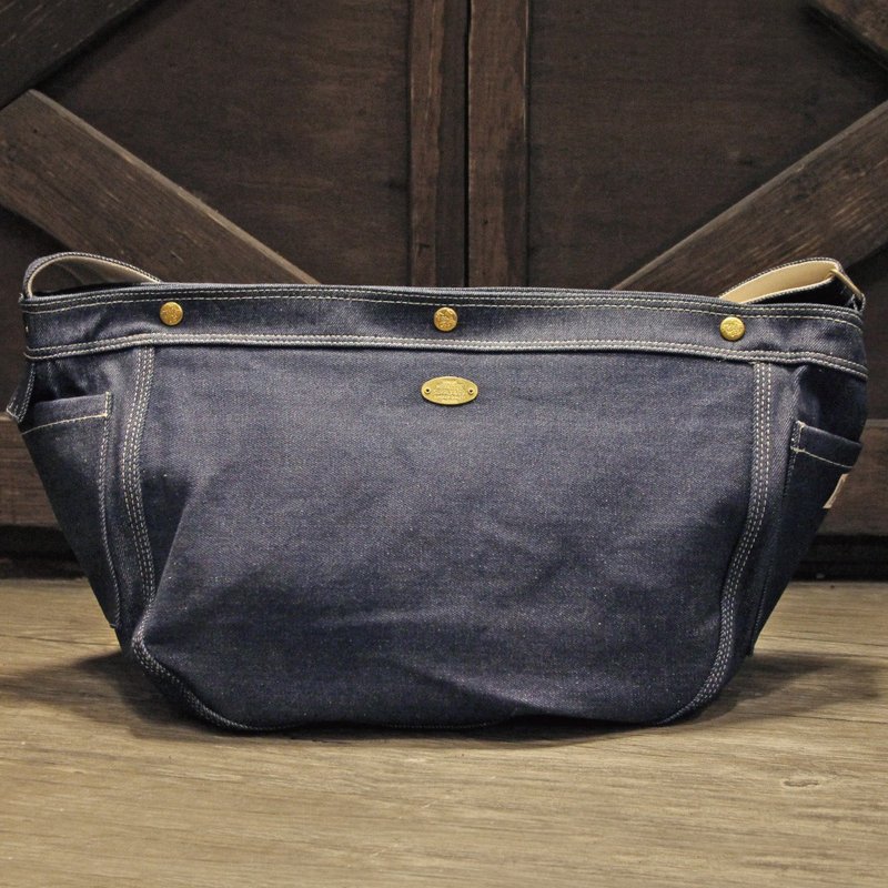 【METALIZE】Olden Times vintage canvas newsboy bag (raw denim) - Messenger Bags & Sling Bags - Cotton & Hemp 