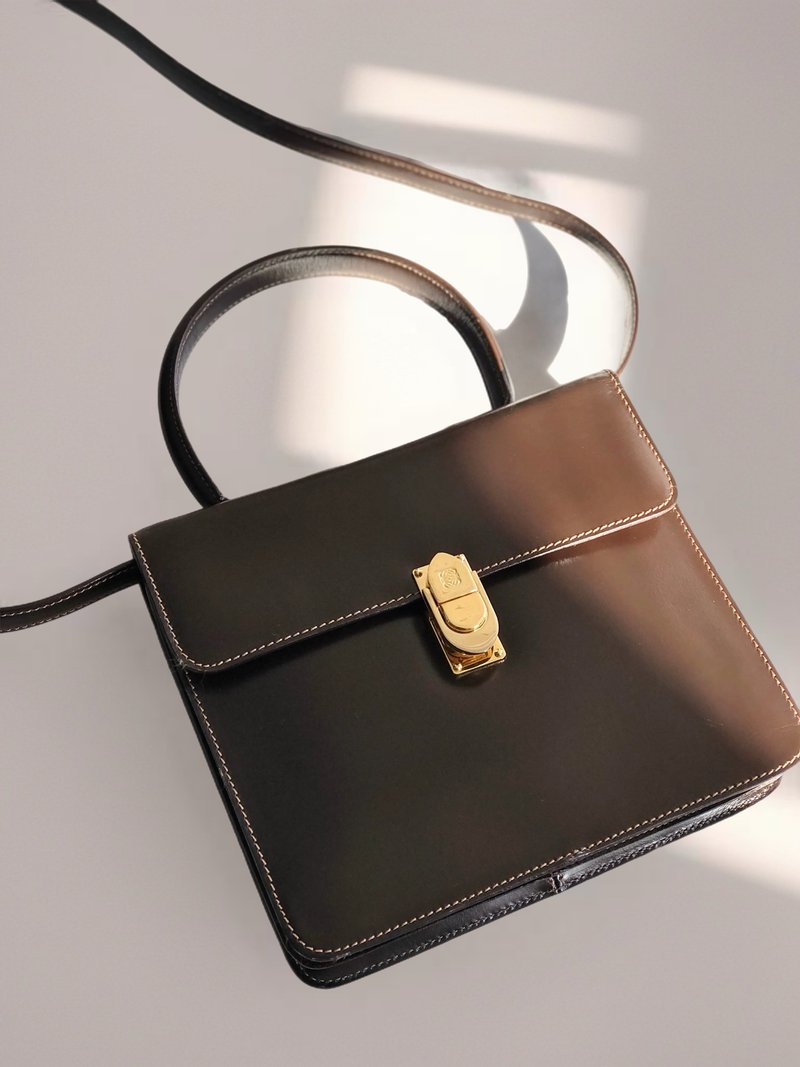 Loewe Pre-owned Black Gold Mini Kelly Bag Shoulder Bag Leather Bag Crossbody Bag Retro Pre-owned Bag - กระเป๋าแมสเซนเจอร์ - หนังแท้ สีดำ