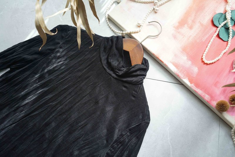 尋寶古著-皺皺面料黑色透膚雪紡高領內搭上衣 - 女裝上衣 - 聚酯纖維 黑色