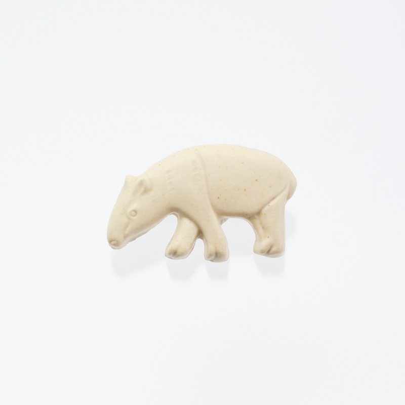 ceramics brooch tapirus indicus off white - Brooches - Pottery White