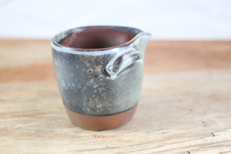 【送禮好物】柴燒木紋柄 黑鐵釉茶海 公道杯 名家葉敏祥手作 - 茶壺/茶杯/茶具 - 陶 