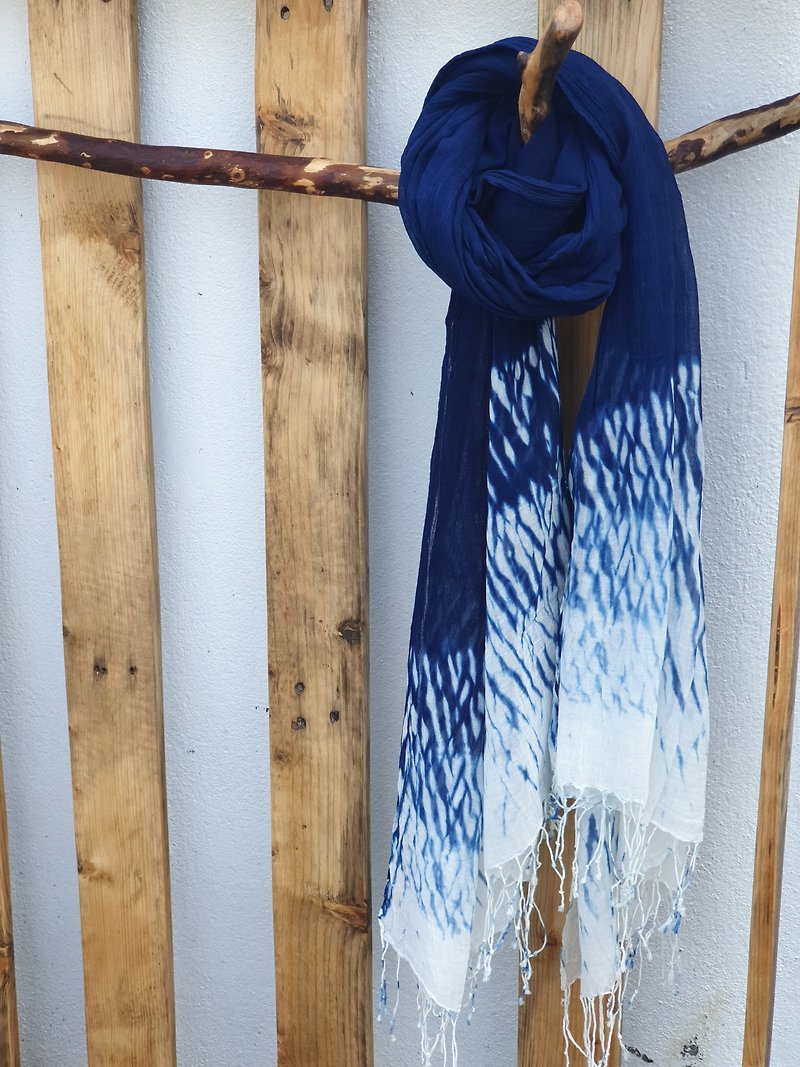 Surrounded by happiness dark blue cotton tassel long scarf wild Wenqing hand dyed gift for self-use scarf - Scarves - Cotton & Hemp Blue