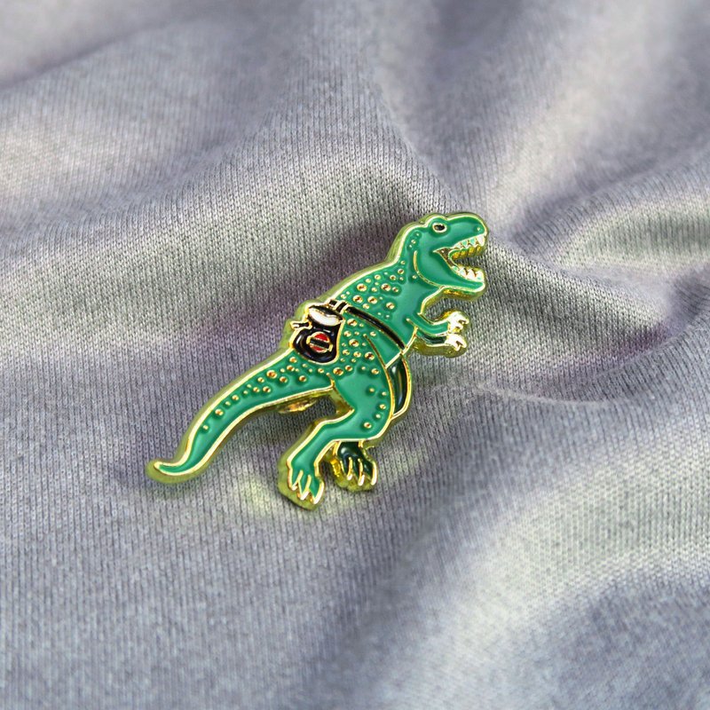 Dyno Rex Enamel Pin – Gift for Climbers and Boulderers – 攀岩針 – 등반 クライミング - 徽章/別針 - 其他金屬 多色
