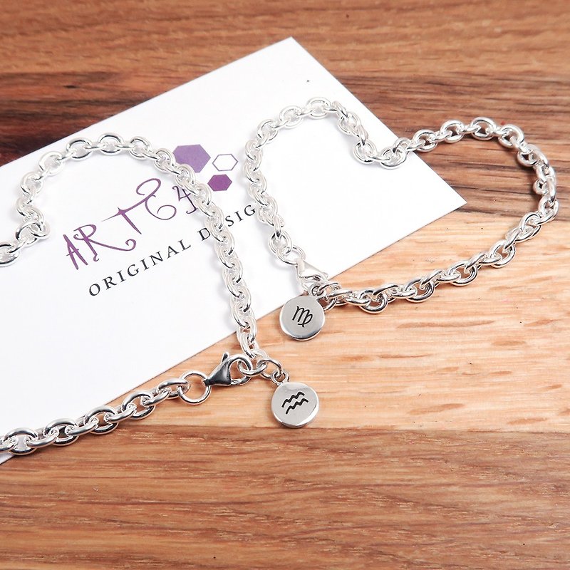 Circle medallion couple bracelet (wide version 2 pieces) 925 sterling silver customized lettering - สร้อยข้อมือ - เงินแท้ สีเงิน