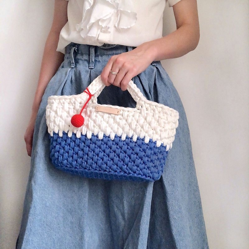 Crochet _ a little weight totes _ Mt. Fuji - Handbags & Totes - Cotton & Hemp Blue