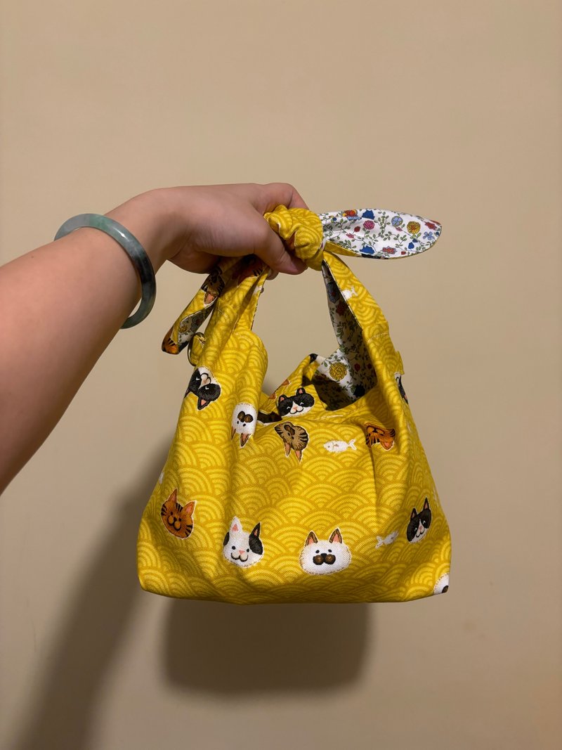 MBC little rabbit hand-held double-sided lunch box bag - Handbags & Totes - Cotton & Hemp Yellow