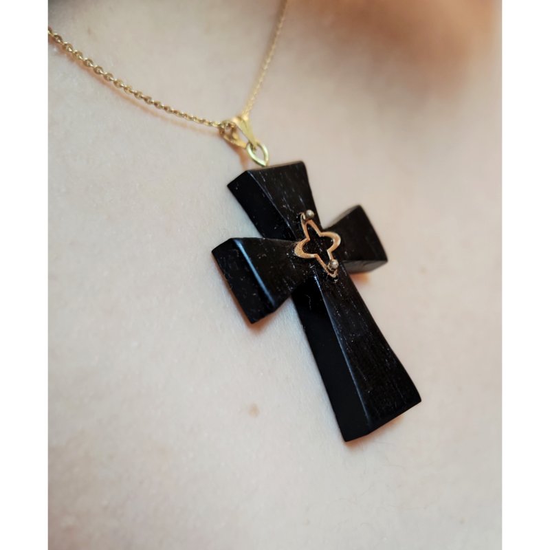 Wooden handmade pendant. with 18k gold. Necklace.  Ebony wood. - สร้อยคอ - ไม้ 