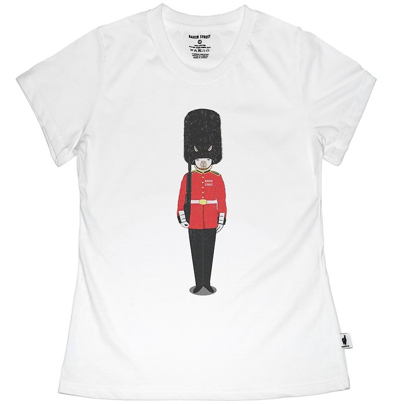 British Fashion Brand -Baker Street- Grenadier Guards Printed T-shirt - เสื้อยืดผู้หญิง - ผ้าฝ้าย/ผ้าลินิน ขาว