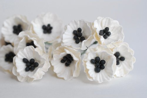 makemefrompaper Paper flower, 50 pieces, size 2.5 cm. poppy flower, DIY poppy, white color.