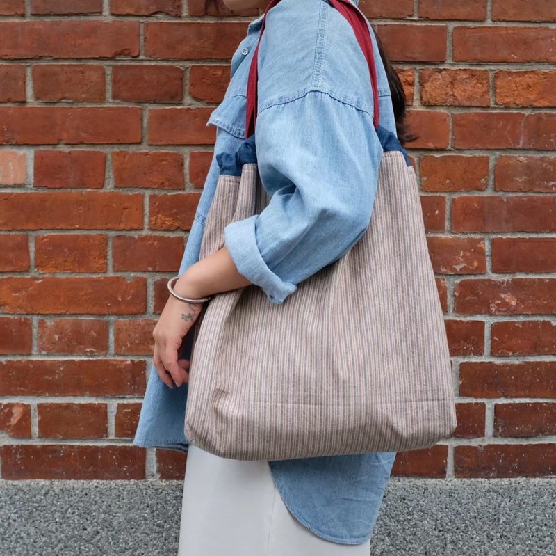 Imported yarn-dyed cotton striped retro blue and red half-drawstring large-capacity portable shoulder bag - Messenger Bags & Sling Bags - Cotton & Hemp 