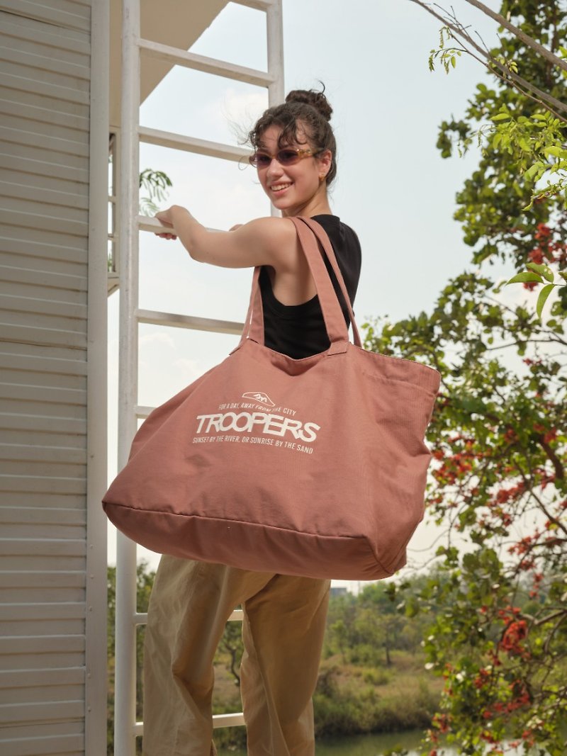 Troopers Weekender Bag (Brick/Canvas) - Messenger Bags & Sling Bags - Cotton & Hemp Khaki