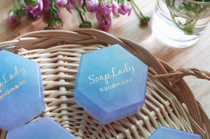 Black tea scented bath soap - Soap - Other Materials Blue
