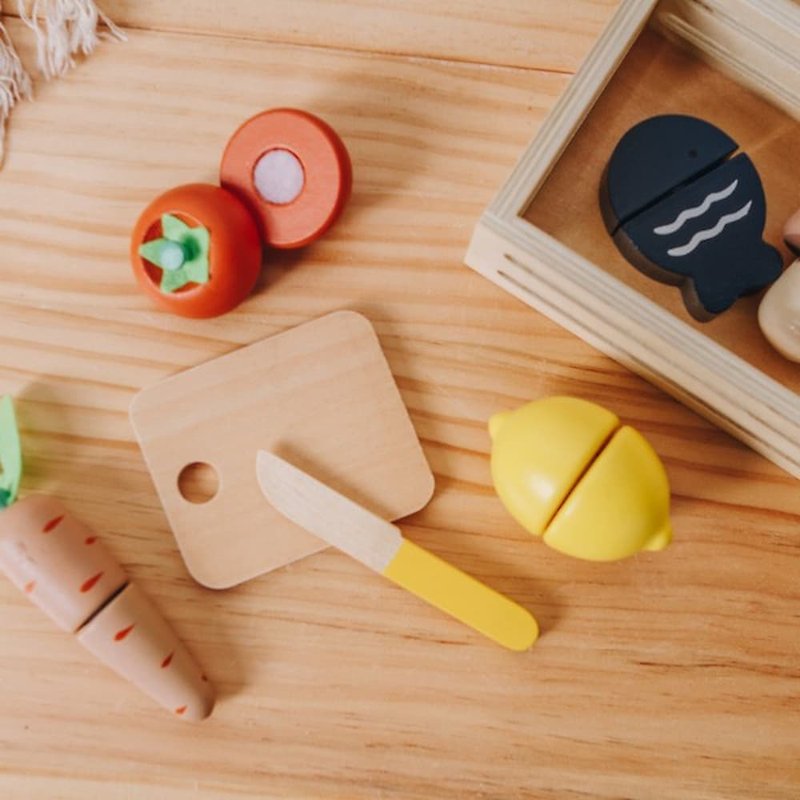 Bloomingville 童趣世界 木製蔬果切切玩具八件組 - 嬰幼兒玩具/毛公仔 - 木頭 多色
