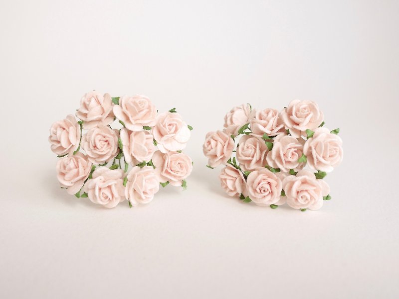 กระดาษ อื่นๆ สึชมพู - ดอกไม้กระดาษสา, ของชำร่วย,ดอกกุหลาบ,ดอกไม้ประดิษฐ์สำหรับงานแต่งงาน จำนวน 100 ดอก