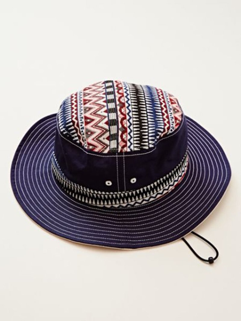 【Pre-order】 ✱ national totem fisherman hat ✱ (three-color) - หมวก - ผ้าฝ้าย/ผ้าลินิน หลากหลายสี