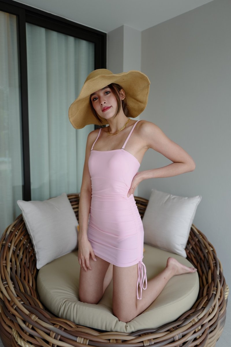 (Off-season sale) Paradise Found : ชุดว่ายน้ำกระโปรงเข้ารูป 3 สี - อื่นๆ - วัสดุอื่นๆ สึชมพู