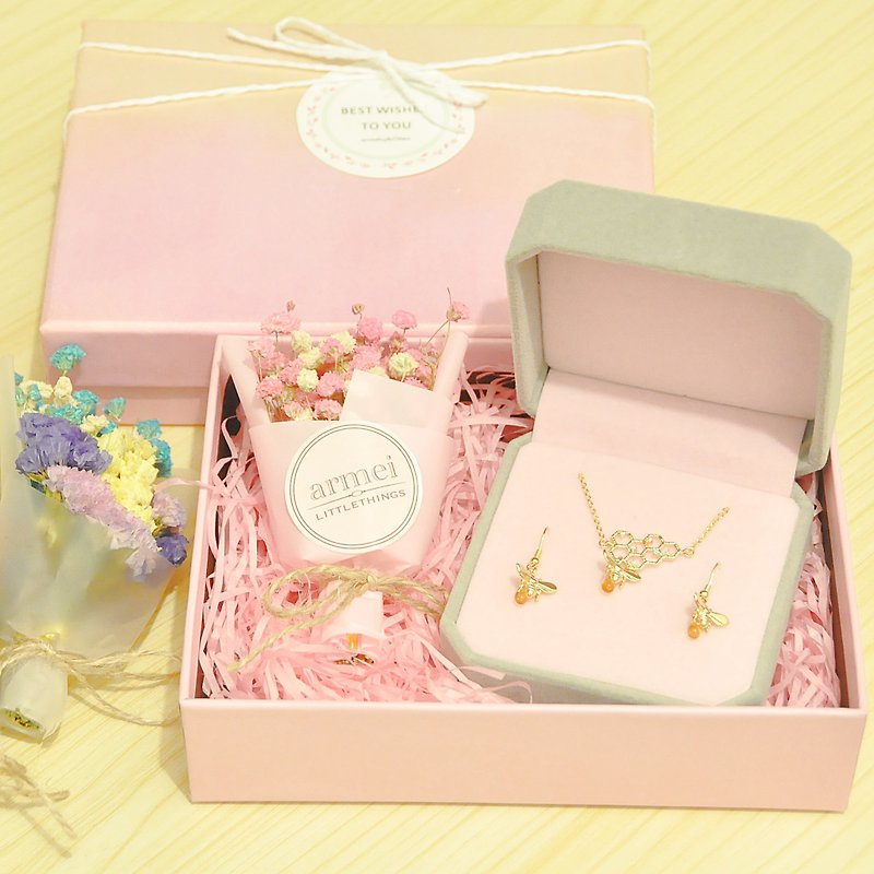 [Sweet honey gift set] flash beehive bee + double bee + mini dry bouquet - สร้อยคอ - โลหะ สีทอง