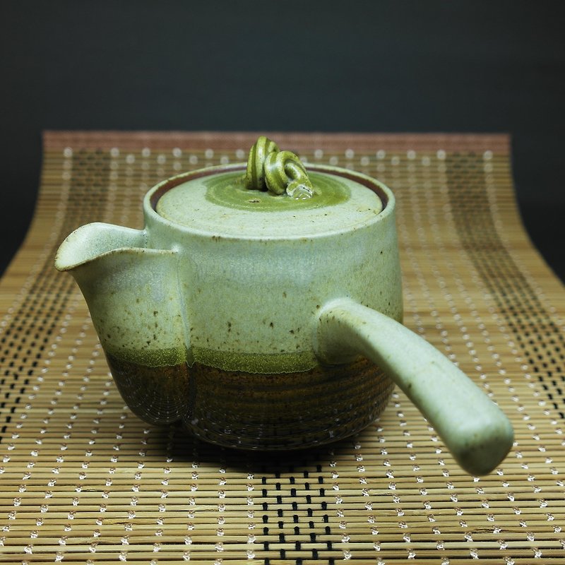 Value iron glaze double hanging barrel side teapot flower teapot hand made pottery tea props - Teapots & Teacups - Pottery Yellow