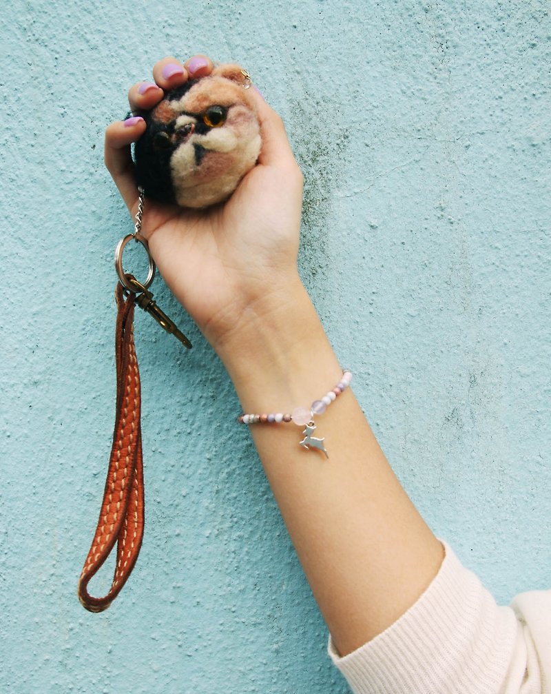 手工彩色陶瓷珠 配 雕花粉晶, 鍍銀子鹿, 彈性手鍊 Pink Quartz Ceramic beads bracelet - 手鍊/手環 - 寶石 多色