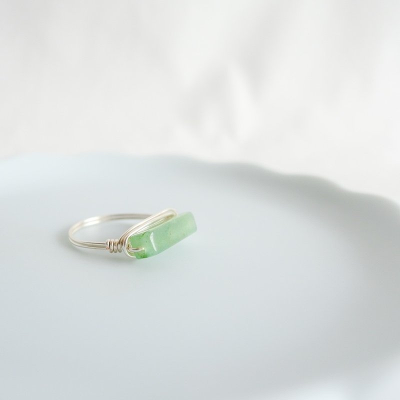 Green Aventurine–slender – Silver Ring  Natural Stone Ring - 戒指 - 其他金屬 綠色