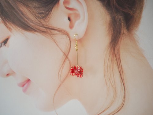 Red spider lily Shop nachugo Earrings Clip ons Pinkoi