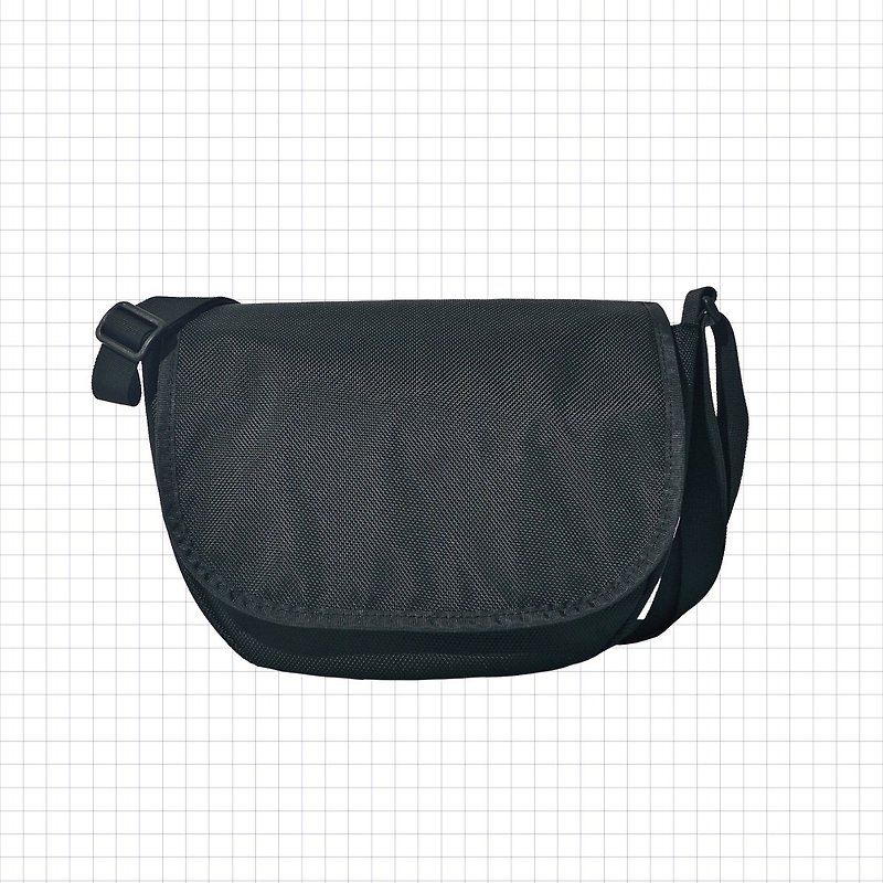 BJ2 flip messenger bag BJ2-1410-BK [Taiwanese original bag brand] - กระเป๋าแมสเซนเจอร์ - ไนลอน สีดำ