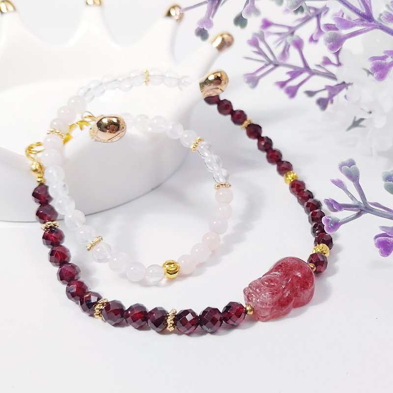 Natural Garnet Strawberry Crystal Pixiu God Bracelet 2 Circles Bracelet Good Fortune Lucky Peach Blossom Romance - Bracelets - Gemstone Red