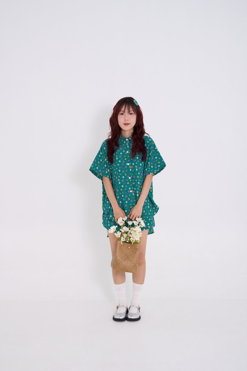 Triangle Set Green Valley - Shirt and shorts set - 女襯衫 - 其他材質 綠色