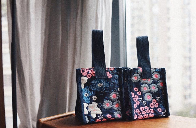 Navy blue flower world plant flower fabric three-dimensional texture color school bag storage small bag - Handbags & Totes - Cotton & Hemp Blue