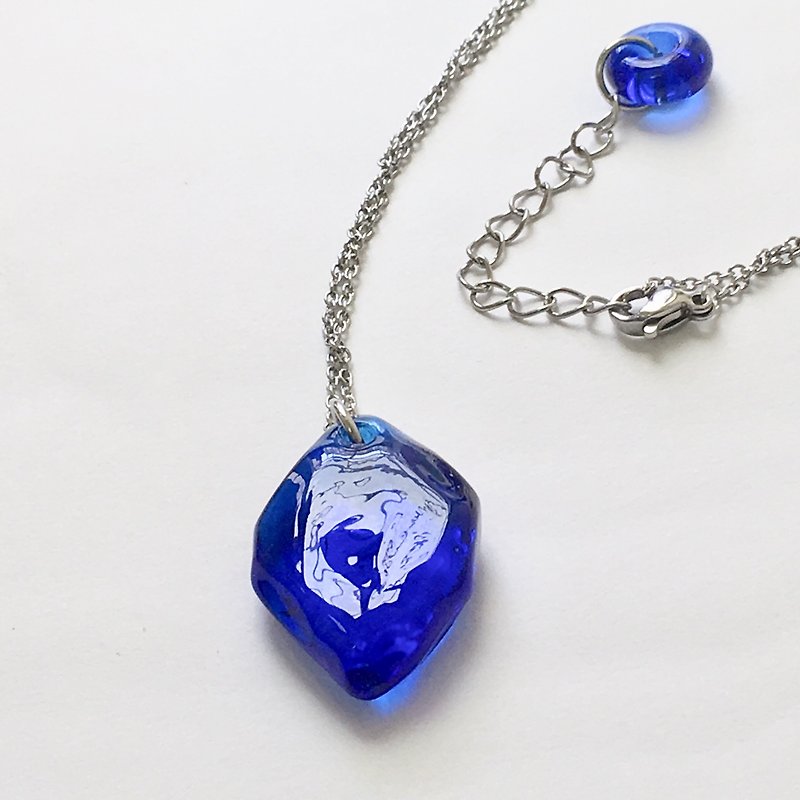 Pendulum Series-Sapphire Blue Lily Pendulum Necklace - Necklaces - Glass Blue