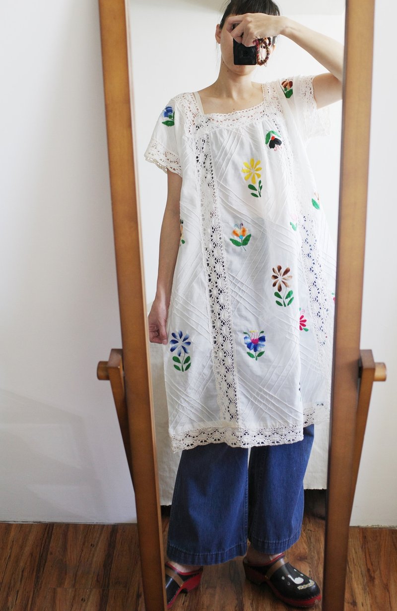 Vintage 墨西哥手工花朵刺繡洋裝 - 洋裝/連身裙 - 棉．麻 