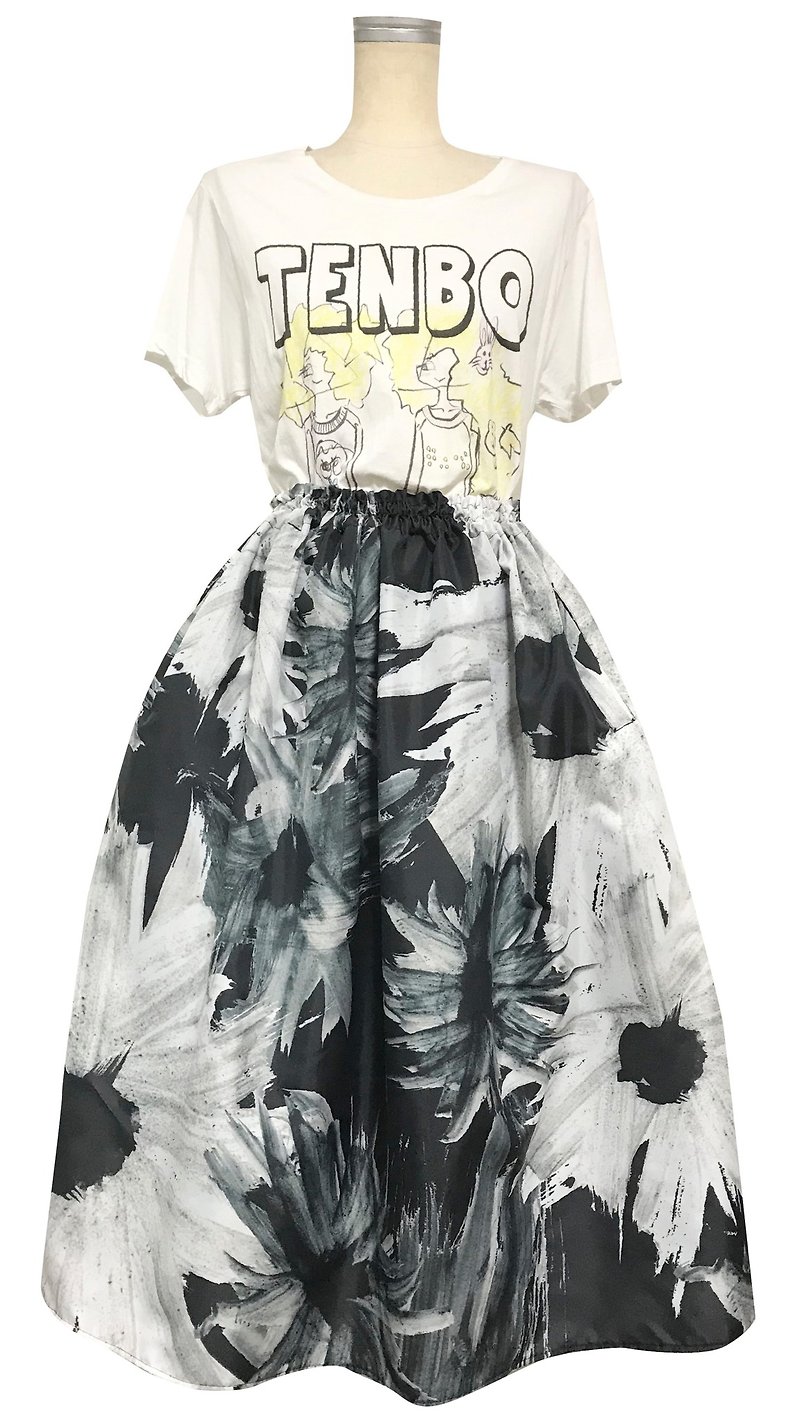 mode sunflower print skirt - กระโปรง - เส้นใยสังเคราะห์ สีดำ