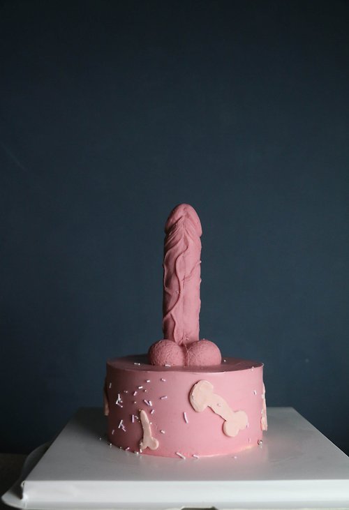 Erotic cake