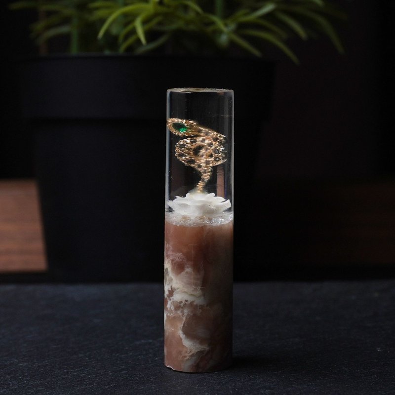 客製化手工印章-|蛇年永生花樹脂圓印章 1.5 CM|篆刻印章 - 印章/印台 - 石頭 