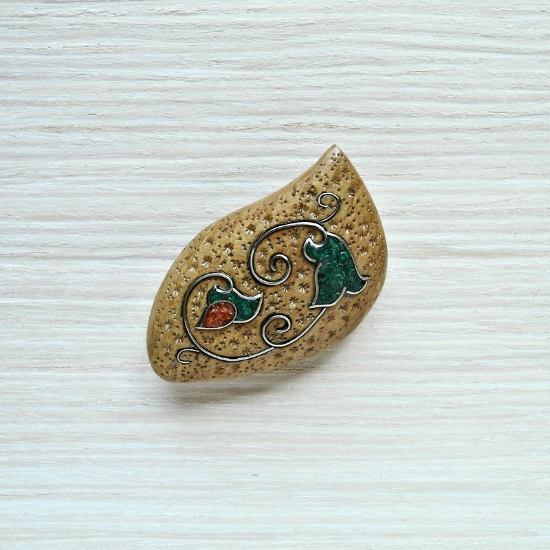 Wood women brooch with malachite and coral - Brooches - Wood Multicolor