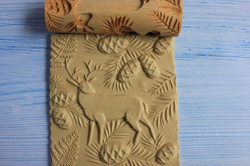 Rolling pins with deer, rolling pins with engraving, rolling pins with a pattern - 廚房家電 - 木頭 咖啡色