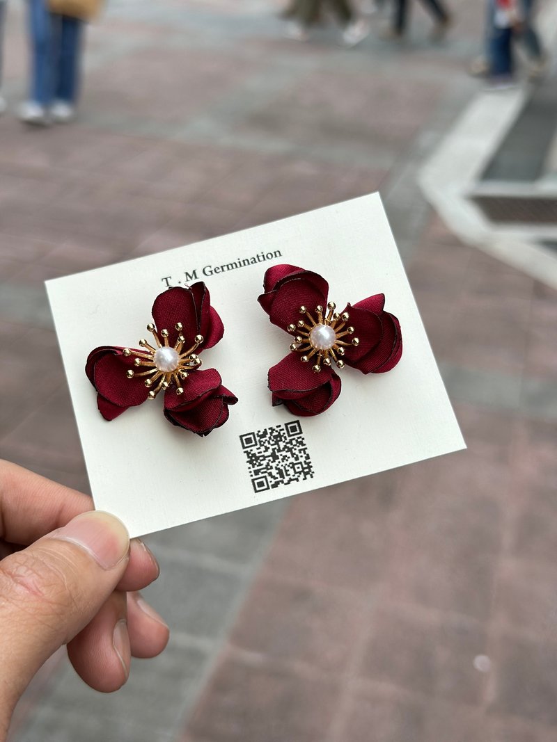 Red flower earrings, handmade earrings - Earrings & Clip-ons - Plastic Red