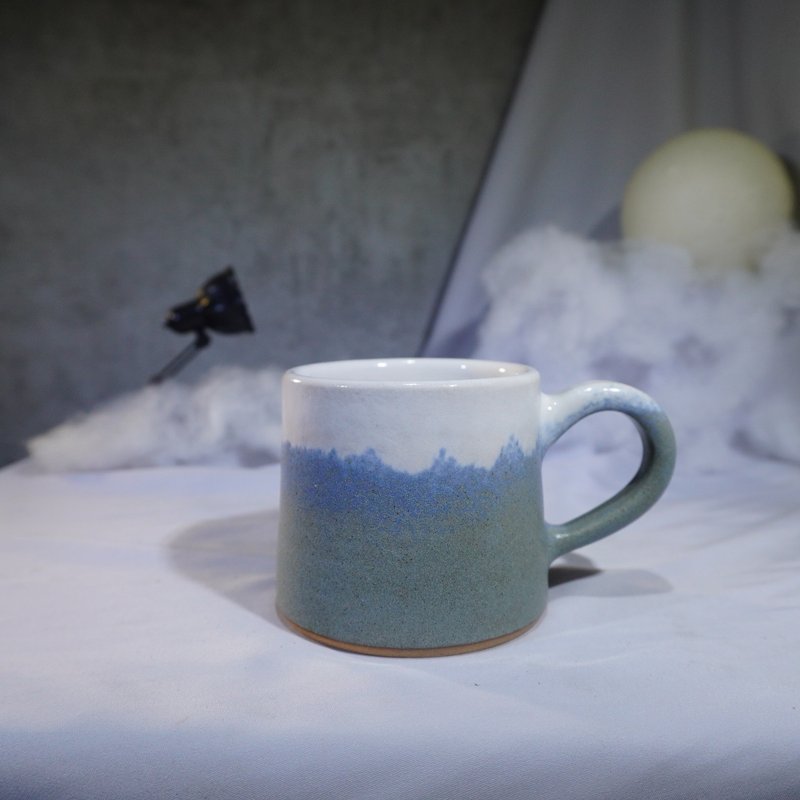 Matte blue and white small gable-shaped cup - about 200ml, tea cup, mug, water cup, coffee cup - แก้วมัค/แก้วกาแฟ - ดินเผา หลากหลายสี